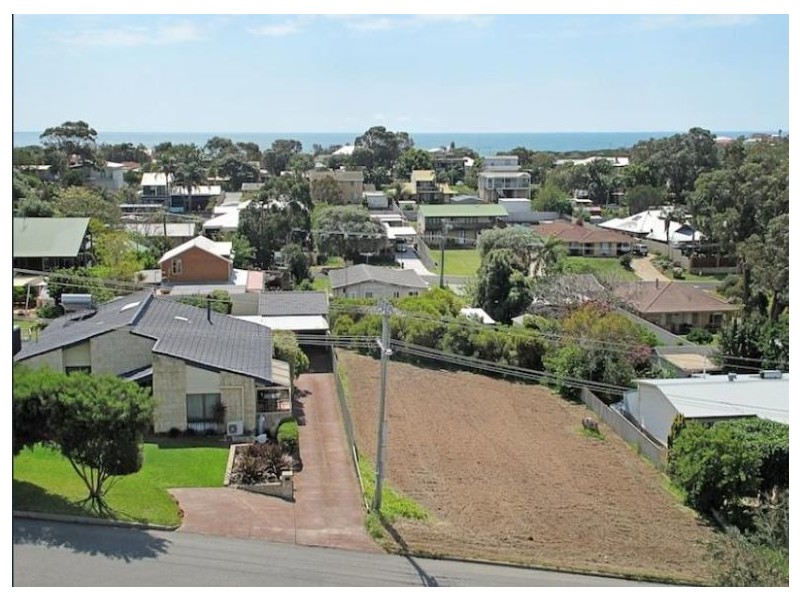 28 Scenic Drive, Falcon WA 6210