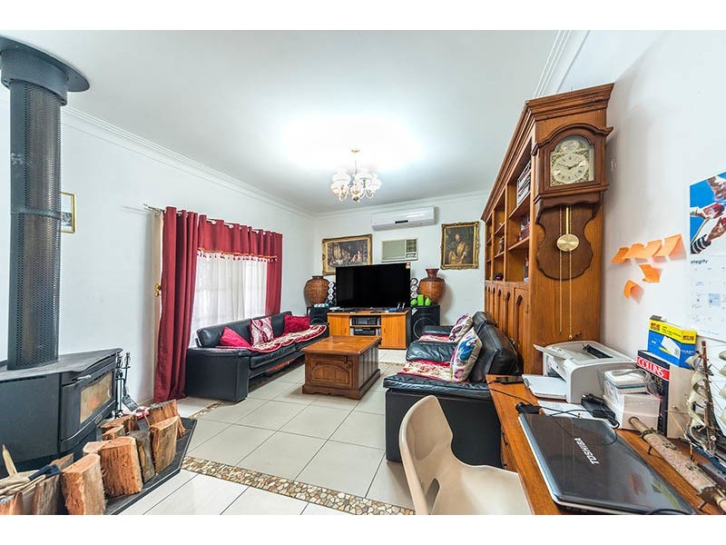 90 Hillcrest Avenue, South Nowra NSW 2541