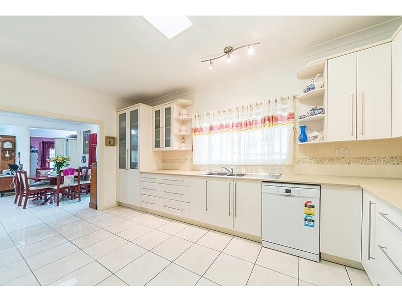 90 Hillcrest Avenue, South Nowra NSW 2541