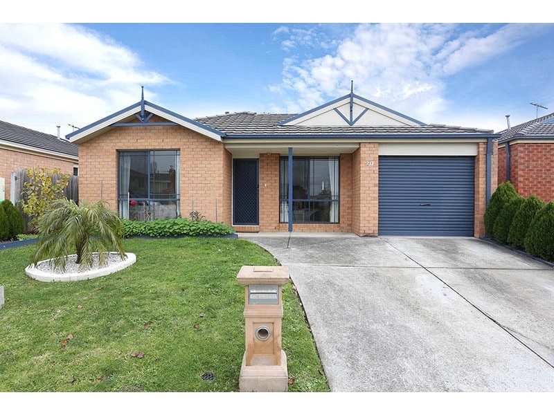 20 Wakenshaw Crescent, Pakenham VIC 3810