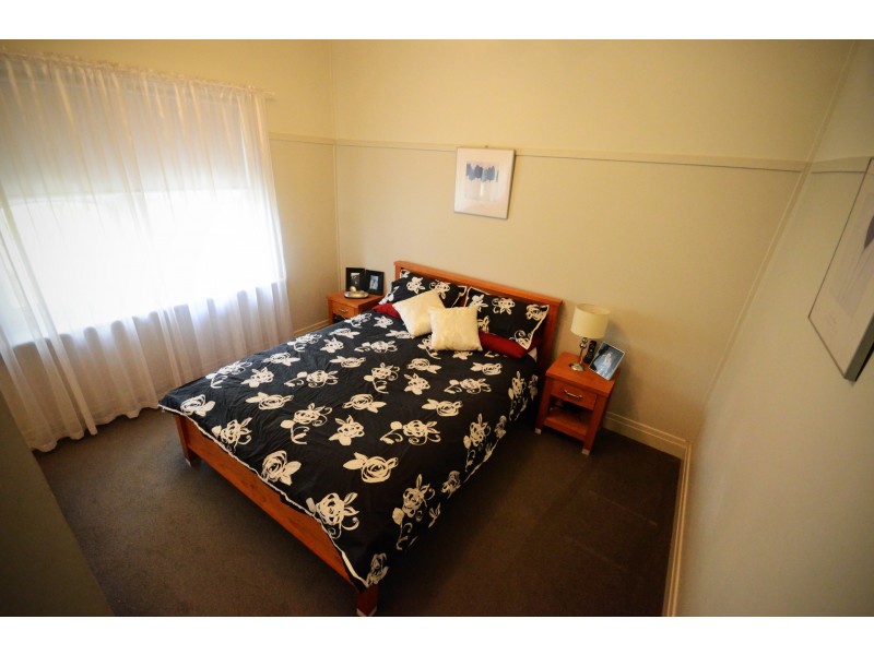 21 Gaulton Street, Castlemaine VIC 3450