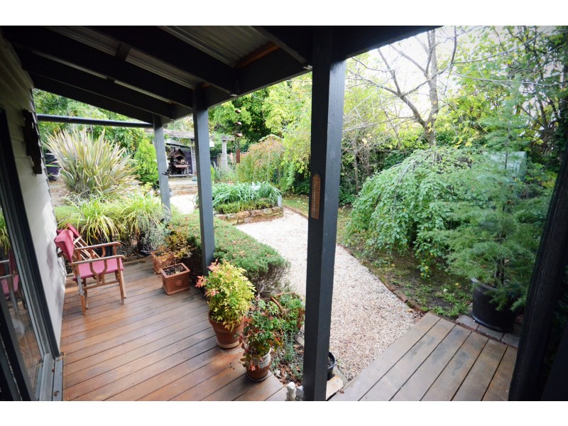 21 Gaulton Street, Castlemaine VIC 3450