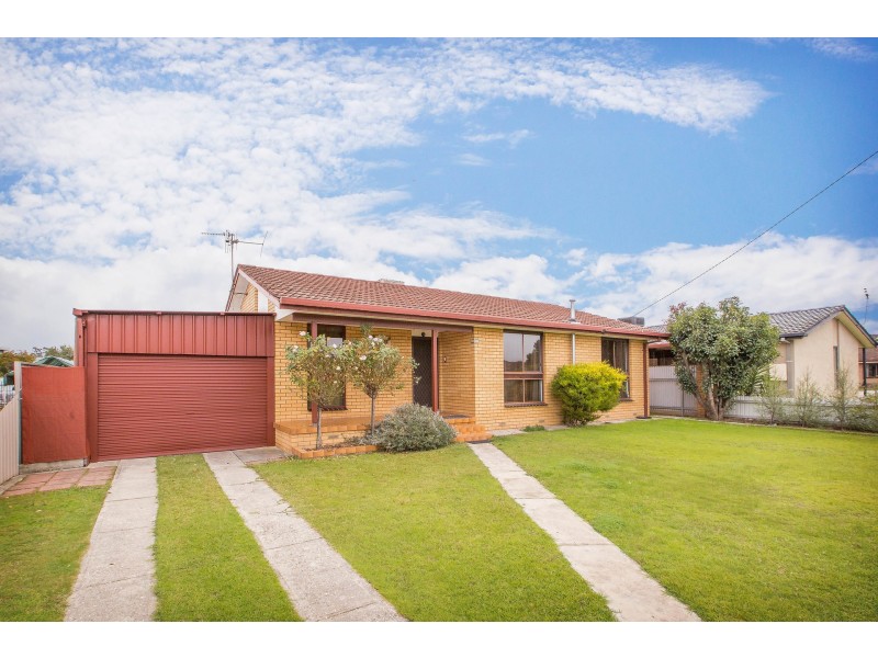 549 Kemp Street, Lavington NSW 2641