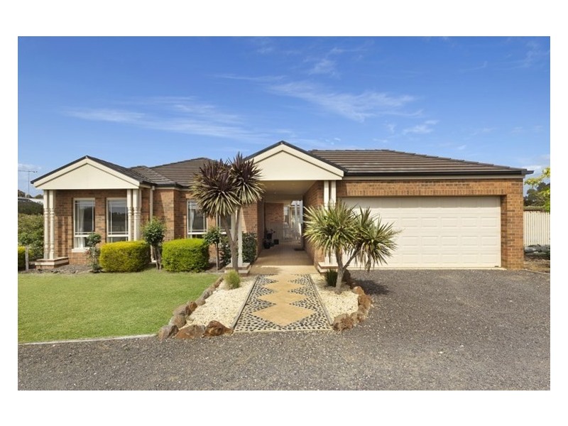 15 Lucien Place, Bannockburn VIC 3331