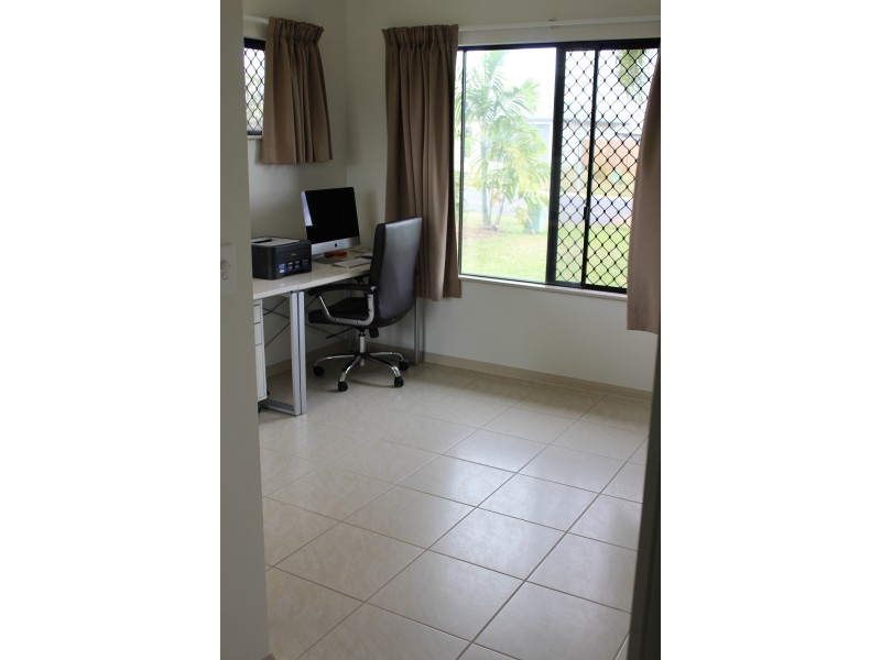 10 Sunbird Parade, Mareeba QLD 4880
