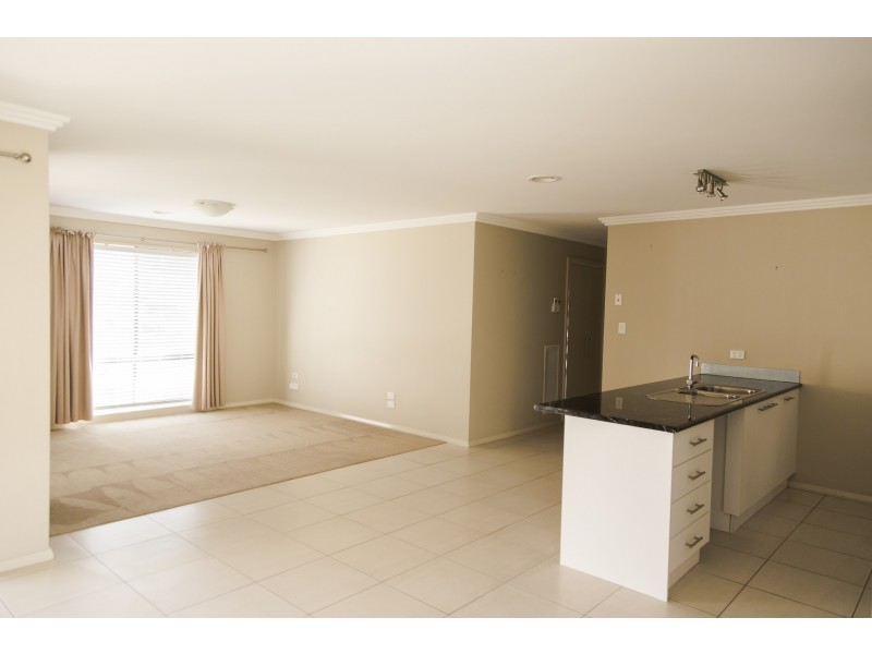 49 Brooklands Drive, Orange NSW 2800