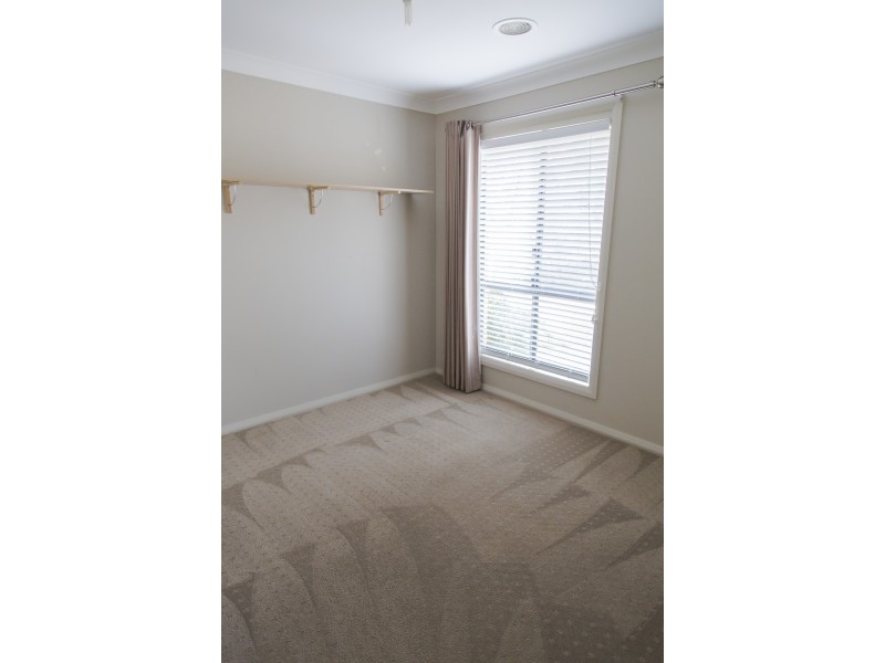 49 Brooklands Drive, Orange NSW 2800
