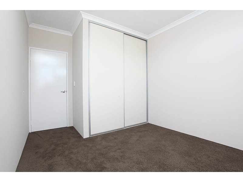 6 Wharf Cove, South Yunderup WA 6208