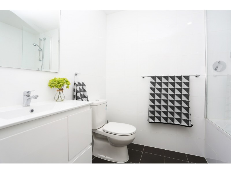 1/70-72 Essington St, Wentworthville NSW 2145