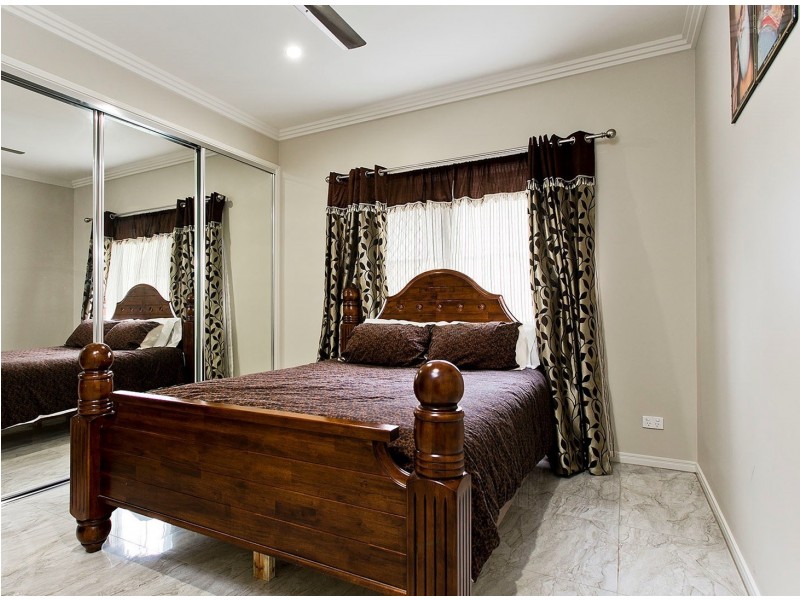 8 Nielson Street, Chermside QLD 4032