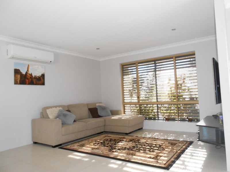 9 Veliger Court, Heathridge WA 6027