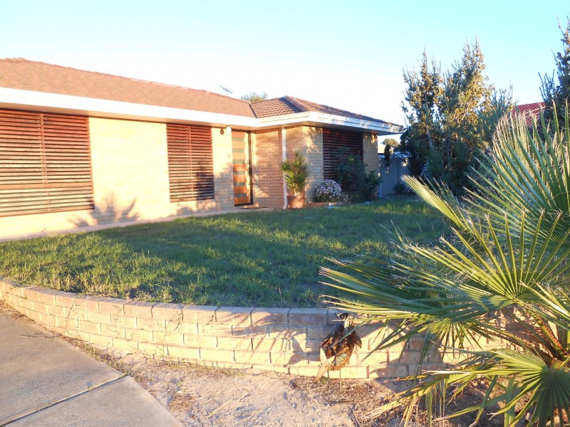 9 Veliger Court, Heathridge WA 6027