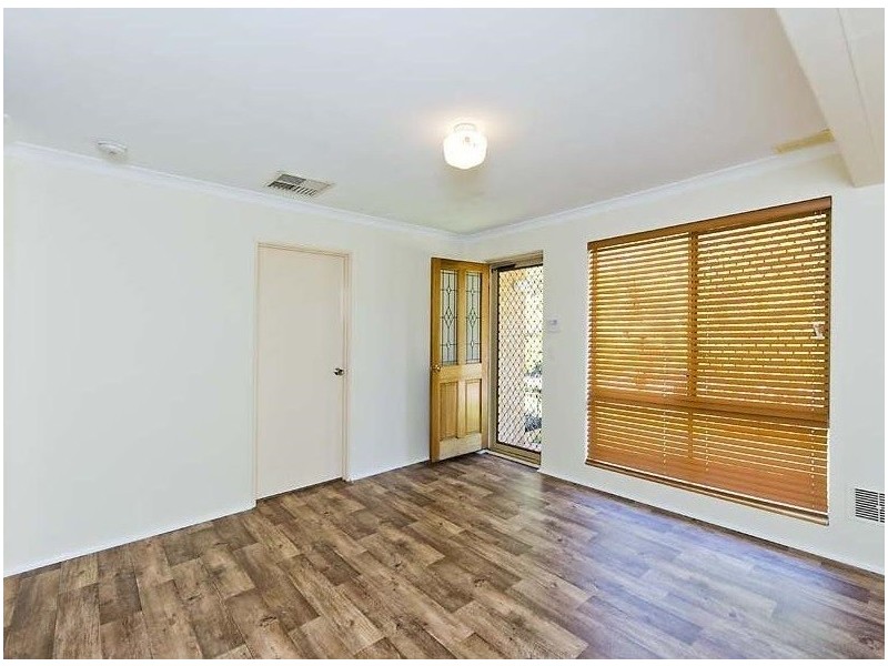 19 Eucla Mews, Stratton WA 6056