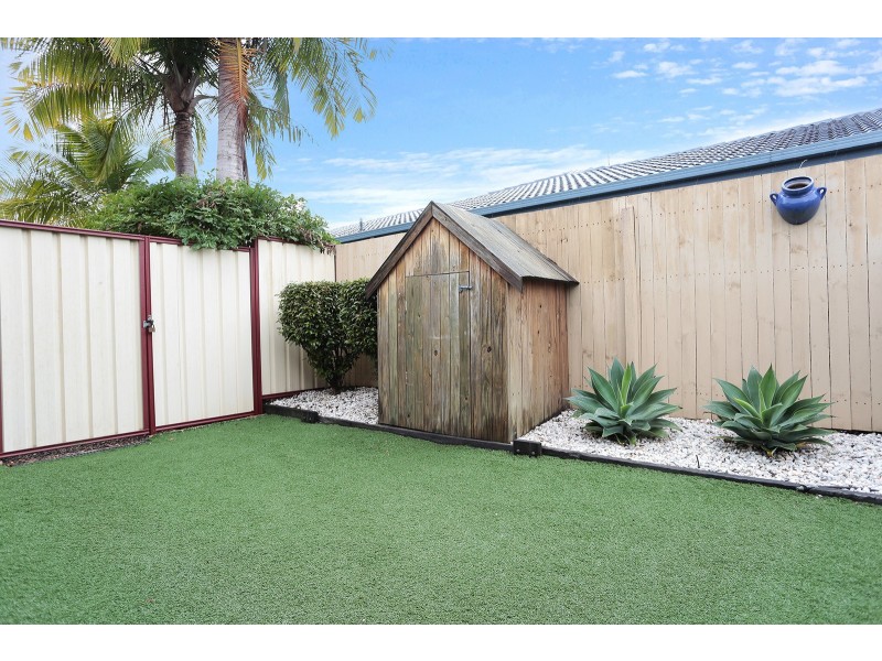8 Cockatoo Close, Calamvale QLD 4116