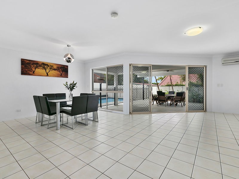 41 Miles Crescent, Manly West QLD 4179