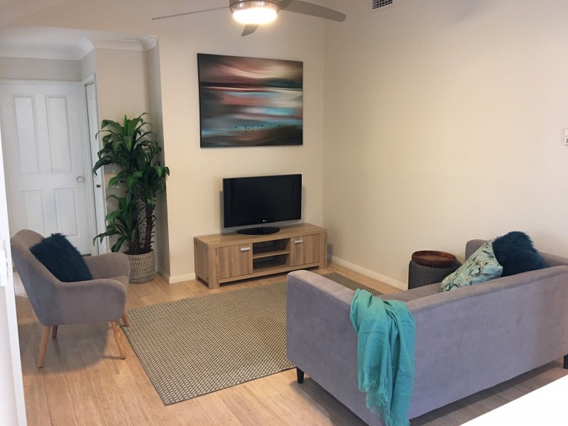 18 Lonsdale Grove, Lakelands NSW 2282