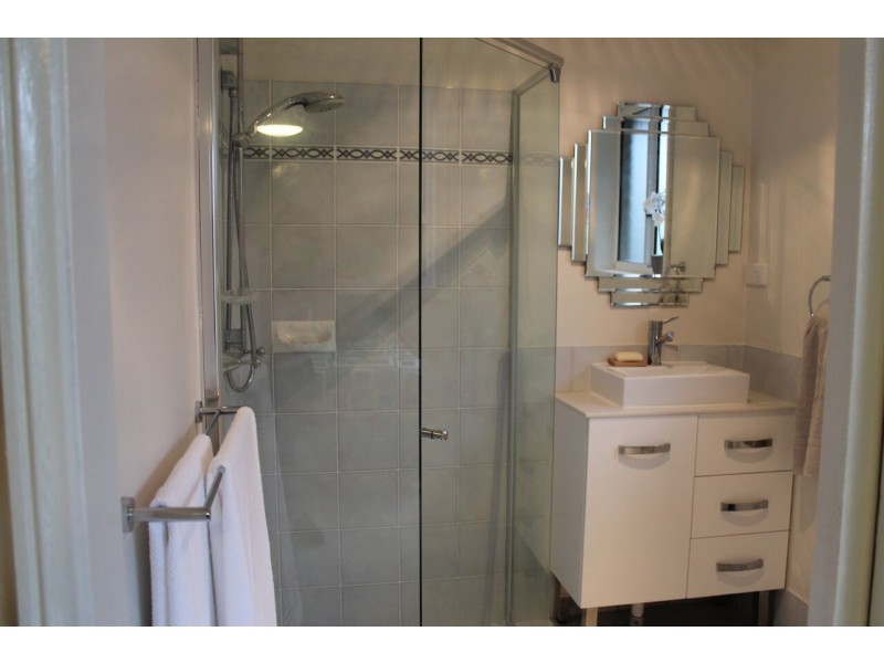 18 Lonsdale Grove, Lakelands NSW 2282