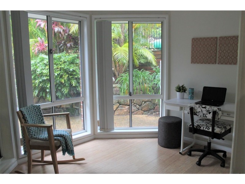 18 Lonsdale Grove, Lakelands NSW 2282