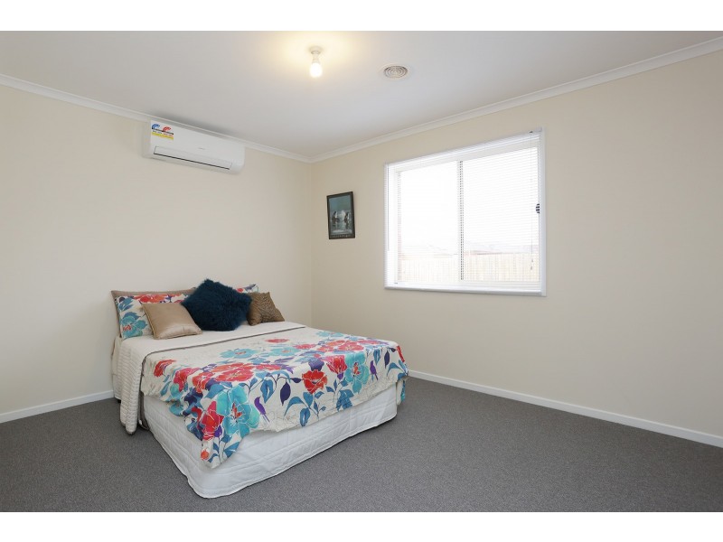 33 Minstrel Close, Wyndham Vale VIC 3024