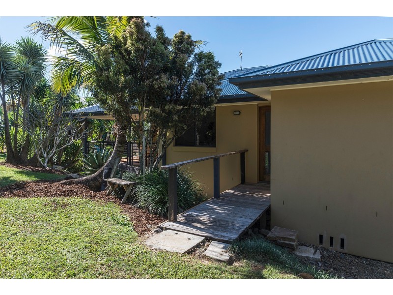 7 Kerry Court, Banora Point NSW 2486