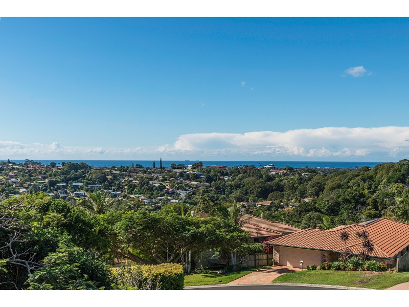 7 Kerry Court, Banora Point NSW 2486