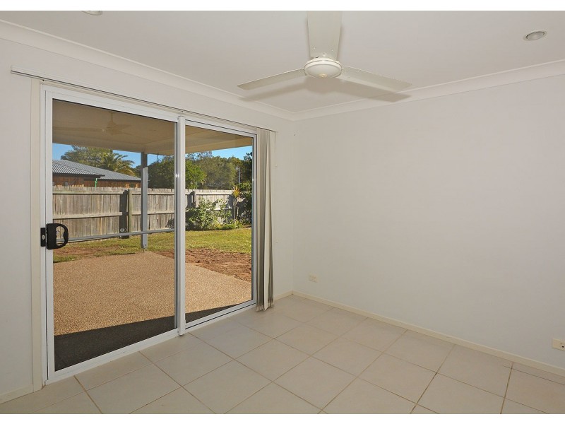 1 Oyster Court, Toogoom QLD 4655