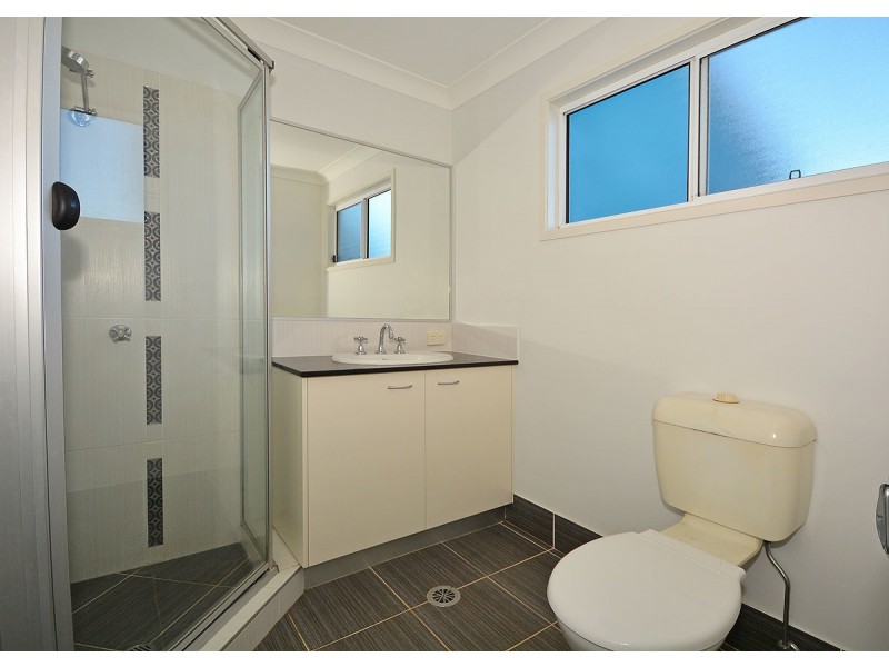 1 Oyster Court, Toogoom QLD 4655