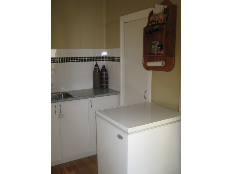 1&2/3 Robinson Street, Inglewood QLD 4387