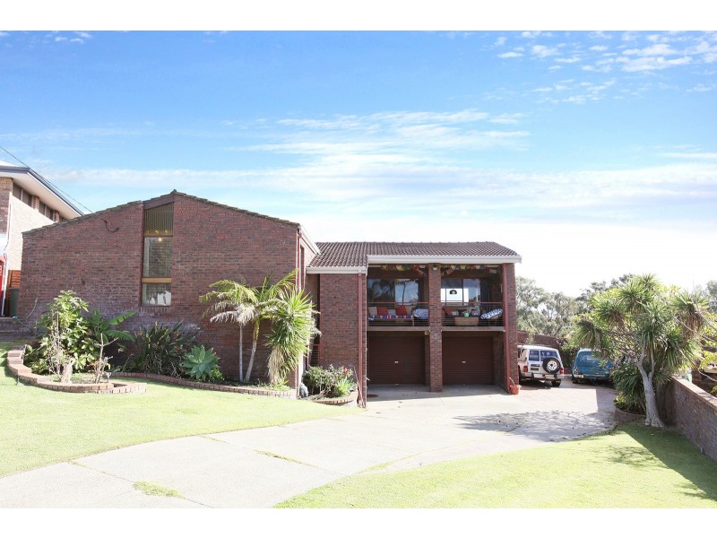 9 Andrews court, Padbury WA 6025