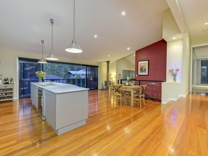 24 Talisman Court, Eatons Hill QLD 4037