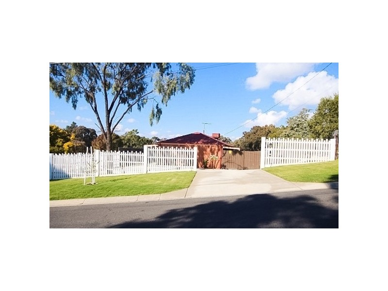 70 Emmett Street, Golden Square VIC 3555