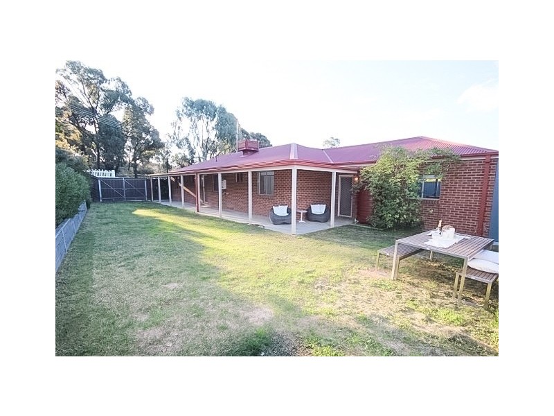 70 Emmett Street, Golden Square VIC 3555
