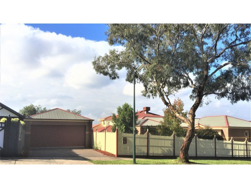 1 Reynolds Court, Roxburgh Park VIC 3064