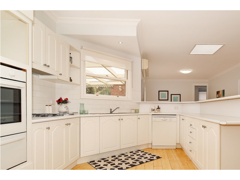 1 Reynolds Court, Roxburgh Park VIC 3064