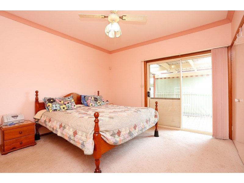 5 Roebuck Rd, Werrington NSW 2747