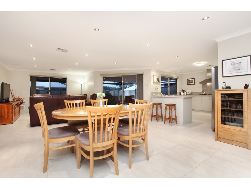 10 Wandoo Lane, Falcon WA 6210