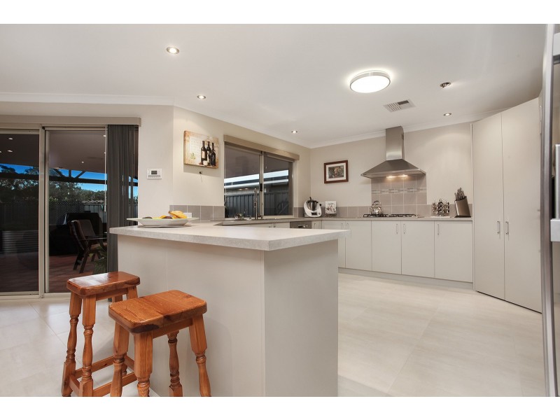 10 Wandoo Lane, Falcon WA 6210