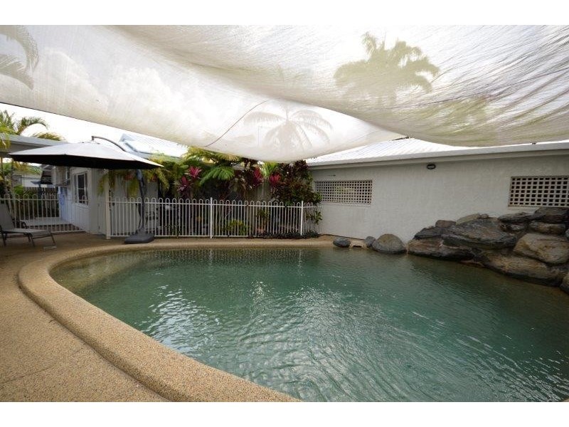 2/12 Limpet Avenue, Port Douglas QLD 4877