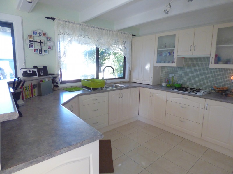 212 Lakeview Parade, Primbee NSW 2502