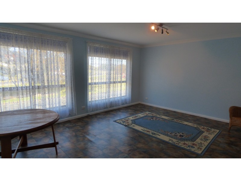 212 Lakeview Parade, Primbee NSW 2502