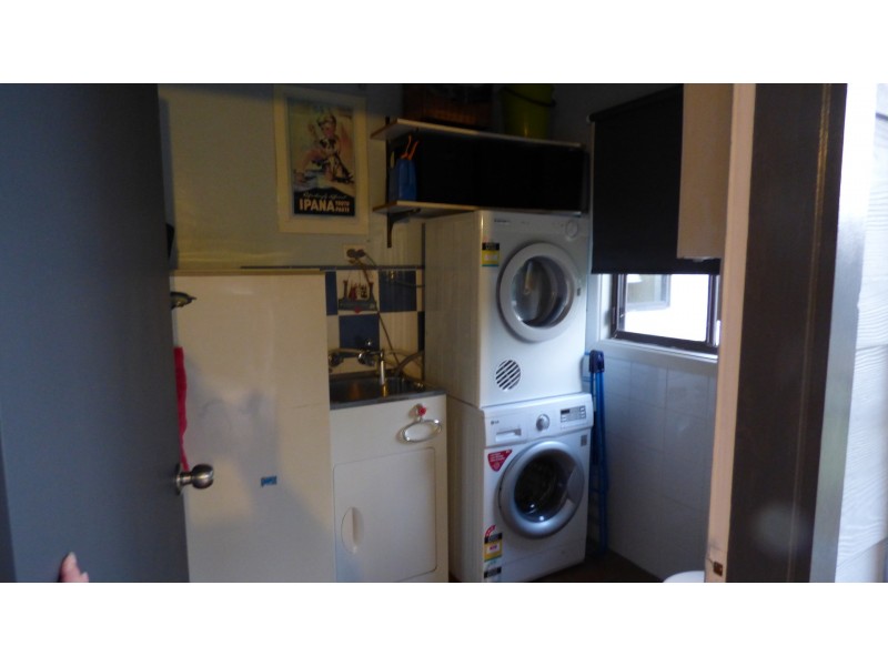 212 Lakeview Parade, Primbee NSW 2502