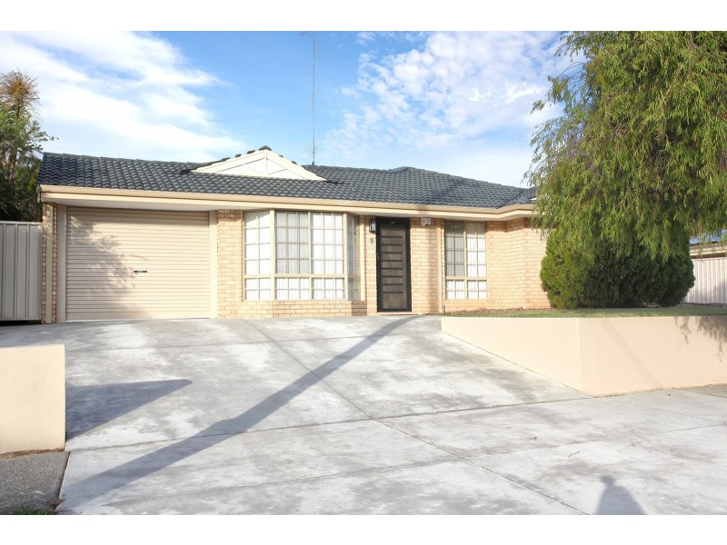 3/10 Mckimmie Road, Palmyra WA 6157