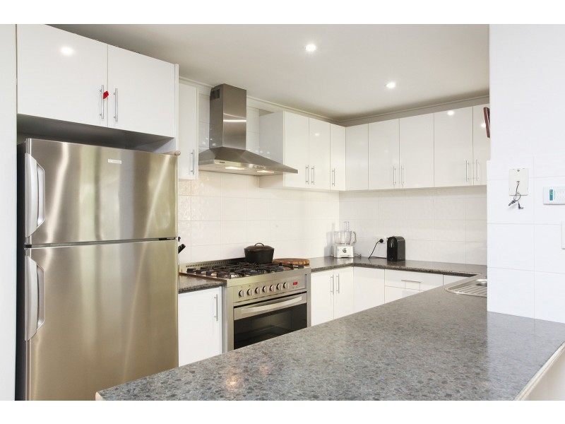 3/10 Mckimmie Road, Palmyra WA 6157