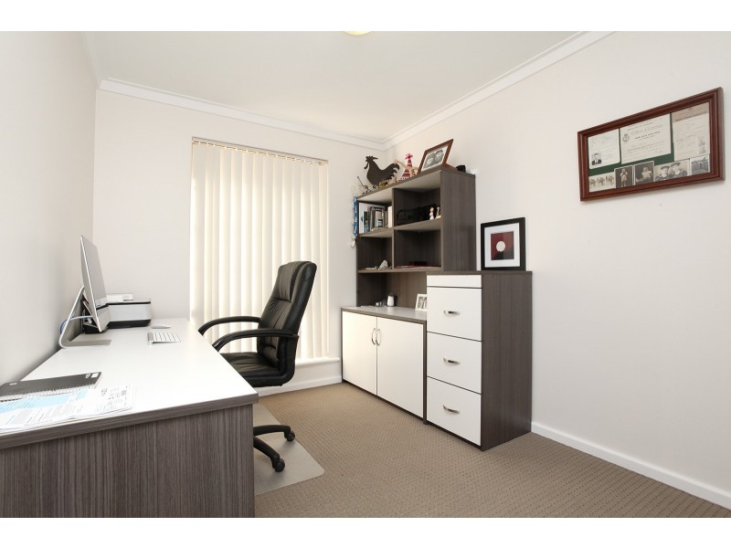 3/10 Mckimmie Road, Palmyra WA 6157