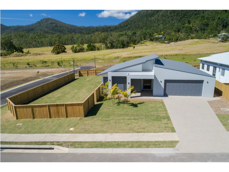 31 Stanley Drive, Cannonvale QLD 4802