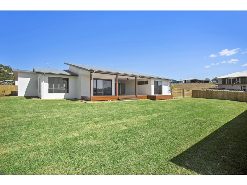 31 Stanley Drive, Cannonvale QLD 4802