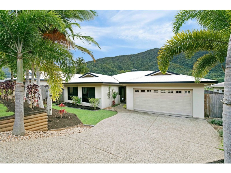 9 ellie banning close, Redlynch QLD 4870
