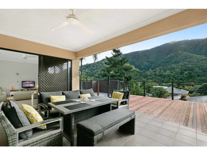 9 ellie banning close, Redlynch QLD 4870