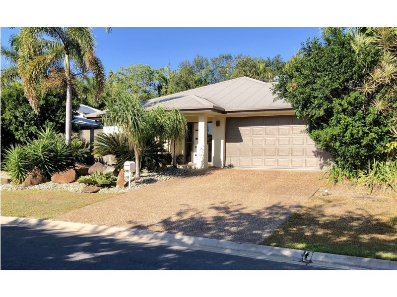 1 Helix Close, Clifton Beach QLD 4879