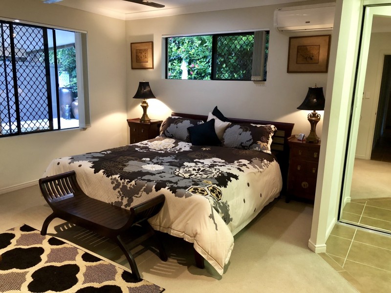 1 Helix Close, Clifton Beach QLD 4879